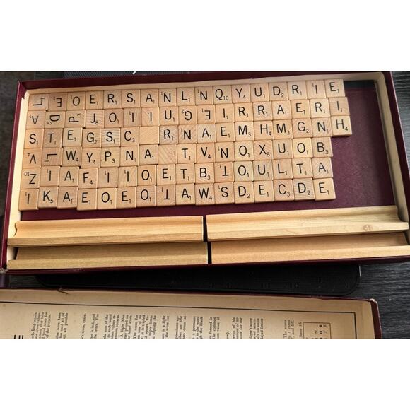 Vintage 1948-1953 Scrabble Game Board Selchow & Righter Set - Picture 3 of 8